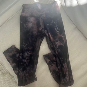 multicolor size 4 lulu leggings
